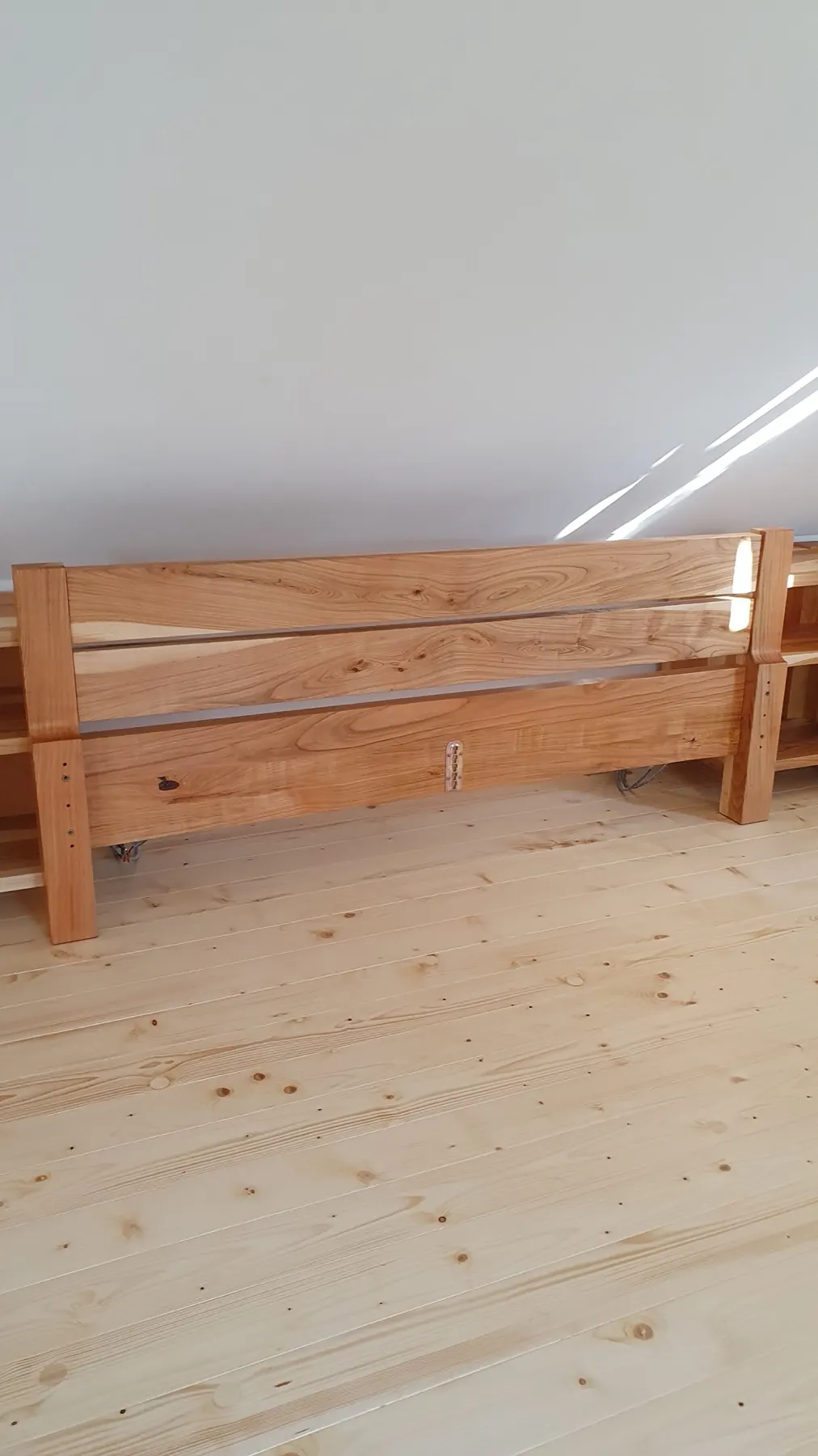 Spálňa z čerešne — fotka 4